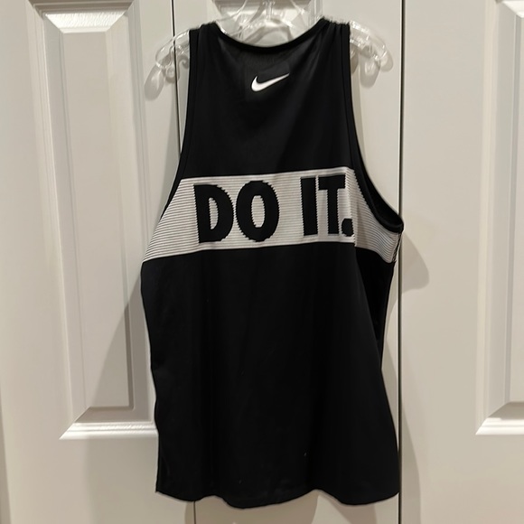 Nike Tank Top - Picture 2 of 2